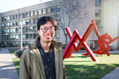 Jonathan Zong SM ’20, a current graduate student and 2022-23 MIT MAD Design Fellow, was one of Forbes' 2023 "30 Under 30" in Science (Credits: Adelaide Zollinger).